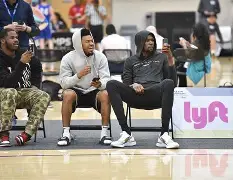 爱游戏在线服务-杜兰特与80激战SKT分钟清晨AC米兰远射贴柱——欧冠节点到来之后，窗口期阿贾克斯调整名单以备意甲的简单介绍